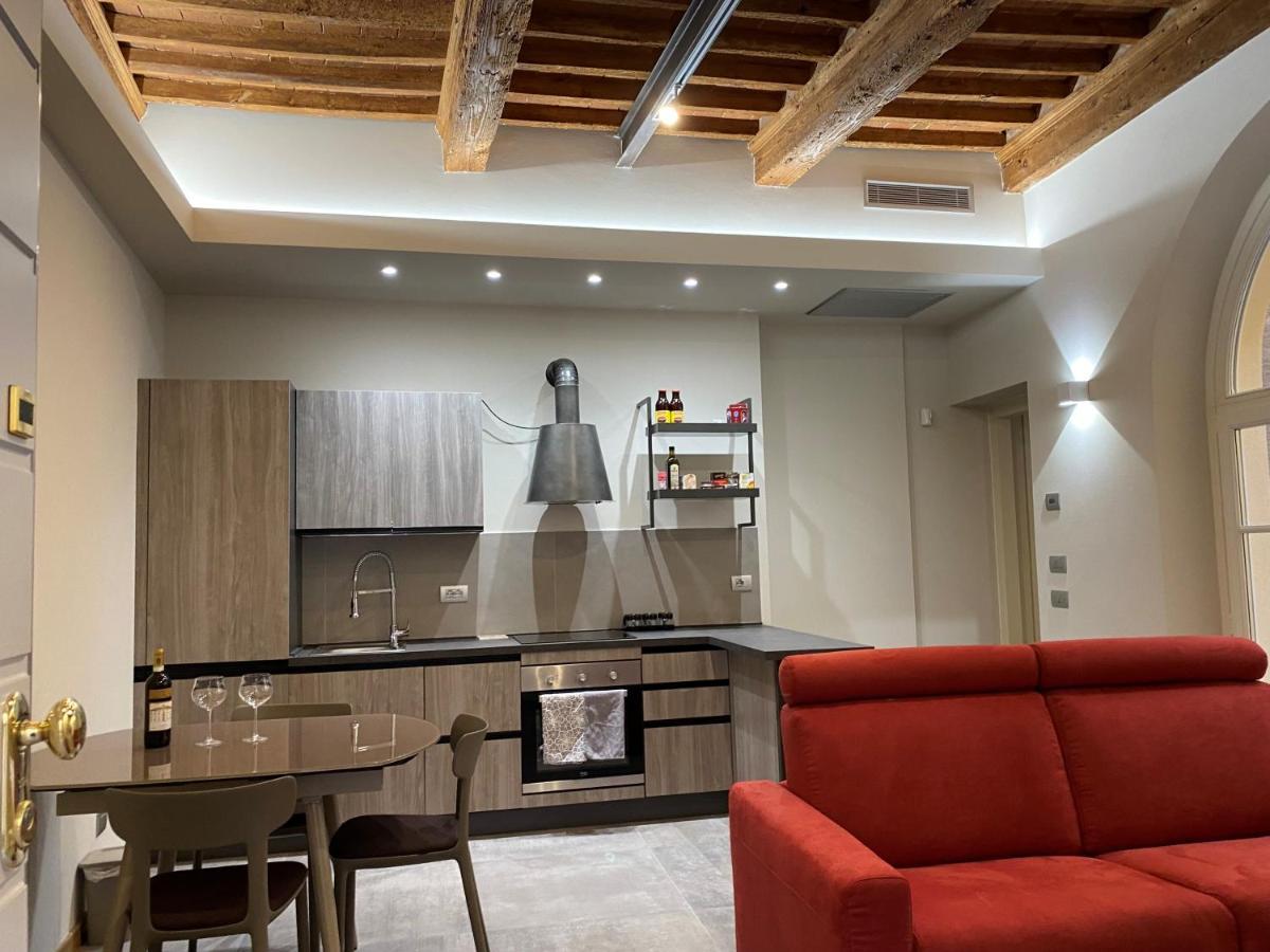 Nuovo Centro Citta Vicino Piazza Anfiteatro - Parcheggio Biciclette Apartman Lucca Kültér fotó